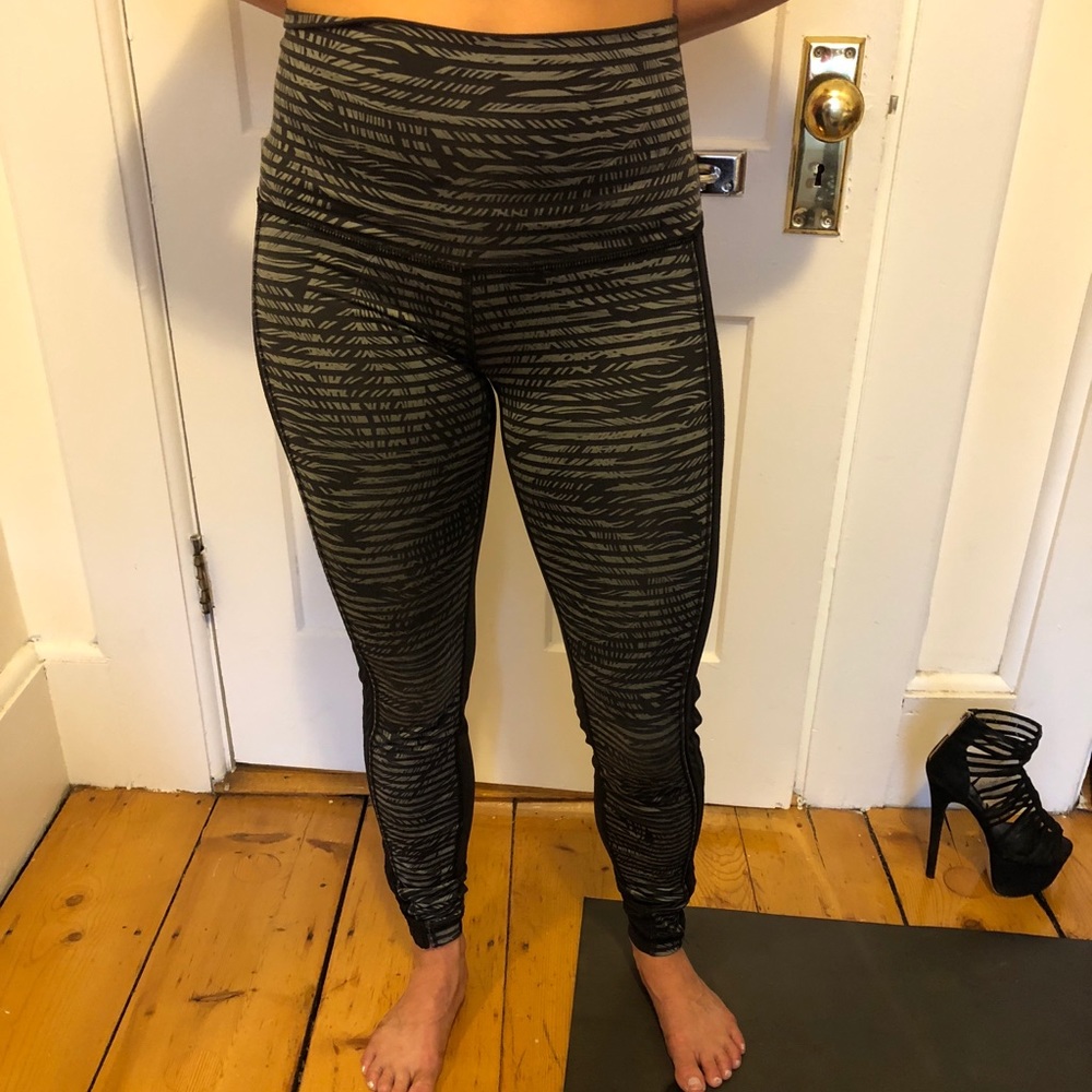 Lululemon mesh detail leggings